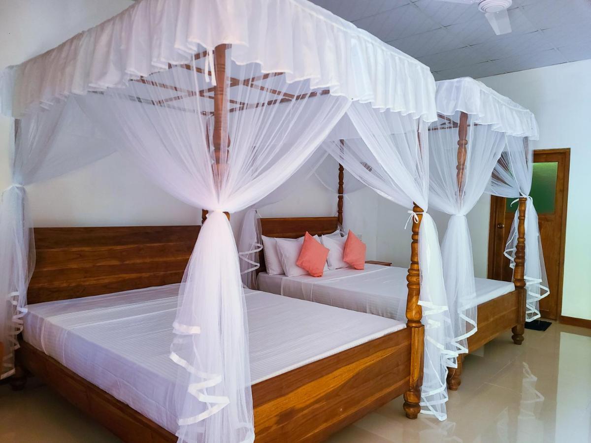 Woodholic Homestay Sigiriya Ngoại thất bức ảnh