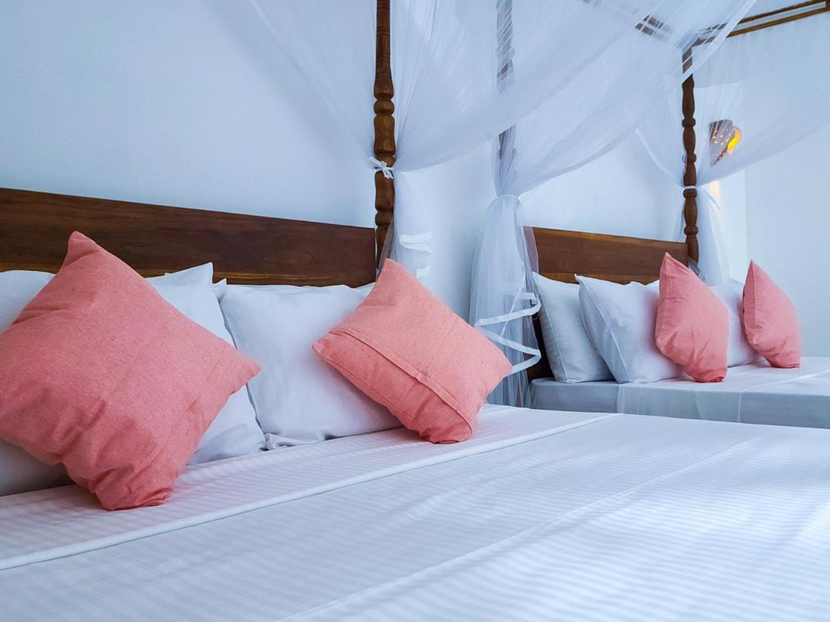 Woodholic Homestay Sigiriya Ngoại thất bức ảnh