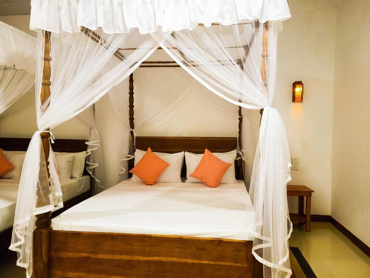 Woodholic Homestay Sigiriya Ngoại thất bức ảnh