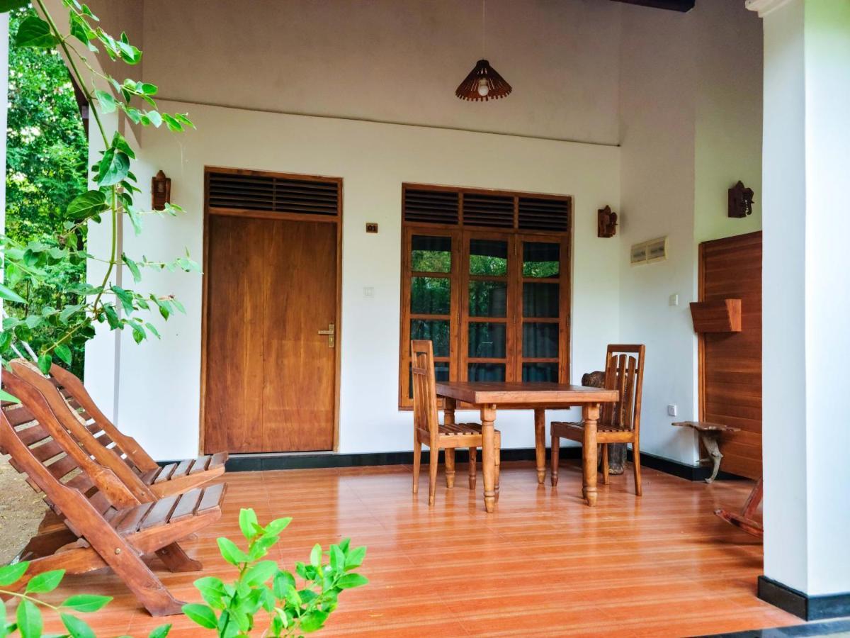 Woodholic Homestay Sigiriya Ngoại thất bức ảnh